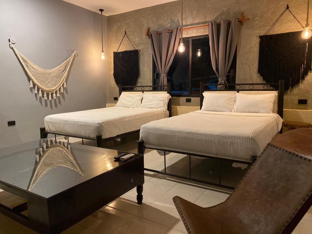 Ariche Valladolid Hotel & Hostal Eksteriør billede